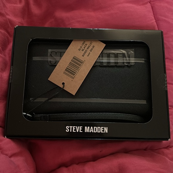 Steve Madden Black wallet wristlet - Picture 6 of 8